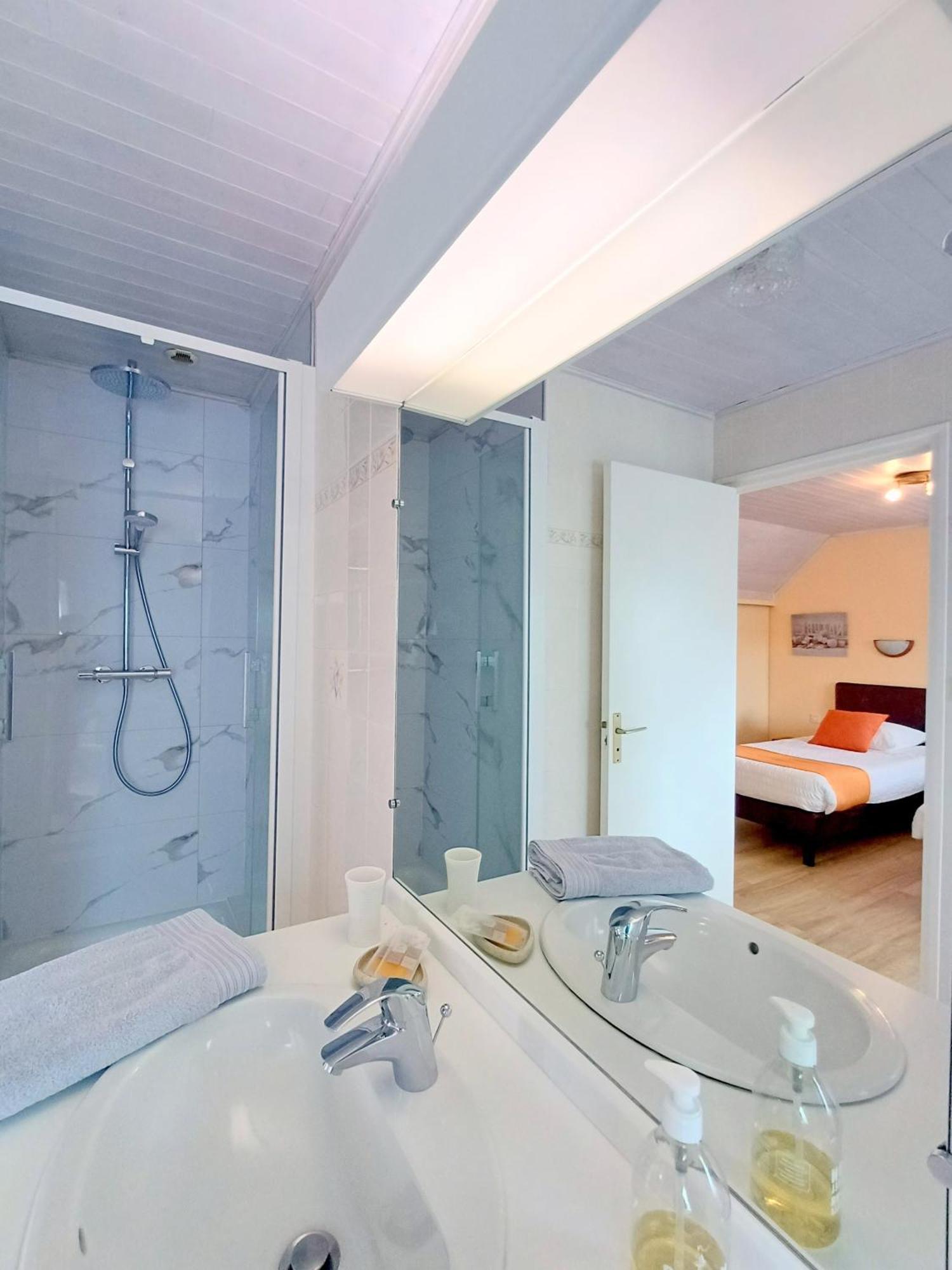 Au Calme A 10Mn Des Baies De Douarnenez Et Audierne Avec Cuisine A Disposition Mahalon ภายนอก รูปภาพ